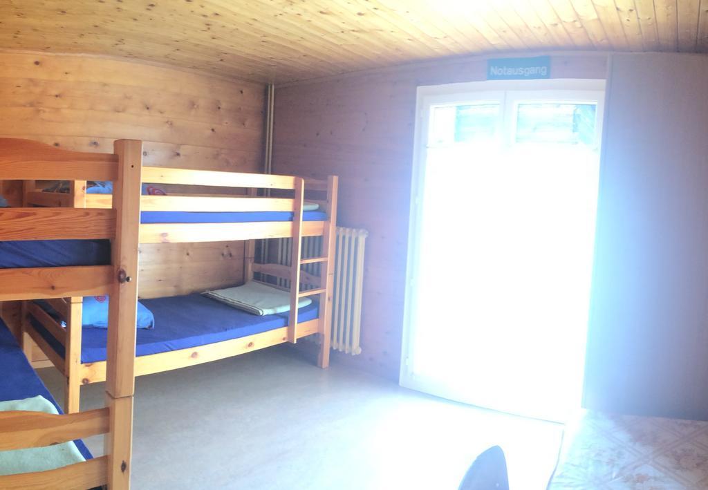 Gruppenhaus Rosy Hostel Grachen Room photo